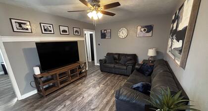 Pet Friendly!, Beautifully remodeled 2 BR duplex for your stay
