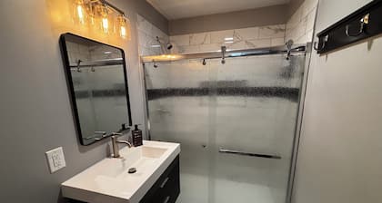 Pet Friendly!, Beautifully remodeled 2 BR duplex for your stay