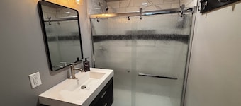 Pet Friendly!, Beautifully remodeled 2 BR duplex for your stay