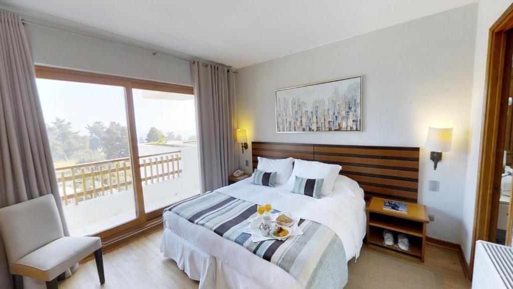 Perhesviitti, parveke, näköala puutarhaan