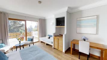 Chambre Double Exécutive, balcon, vue jardin | Coffres-forts dans les chambres