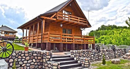 Holiday Home With a Garden, Right by the Lake