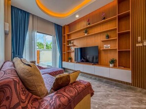 Room, 1 Bedroom, Fireplace | Ruang tamu