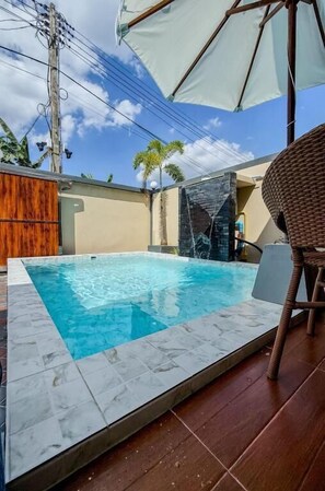 Kamar, 1 kamar tidur, perapian | Kolam renang