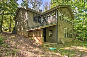 المنشأة من الخارج