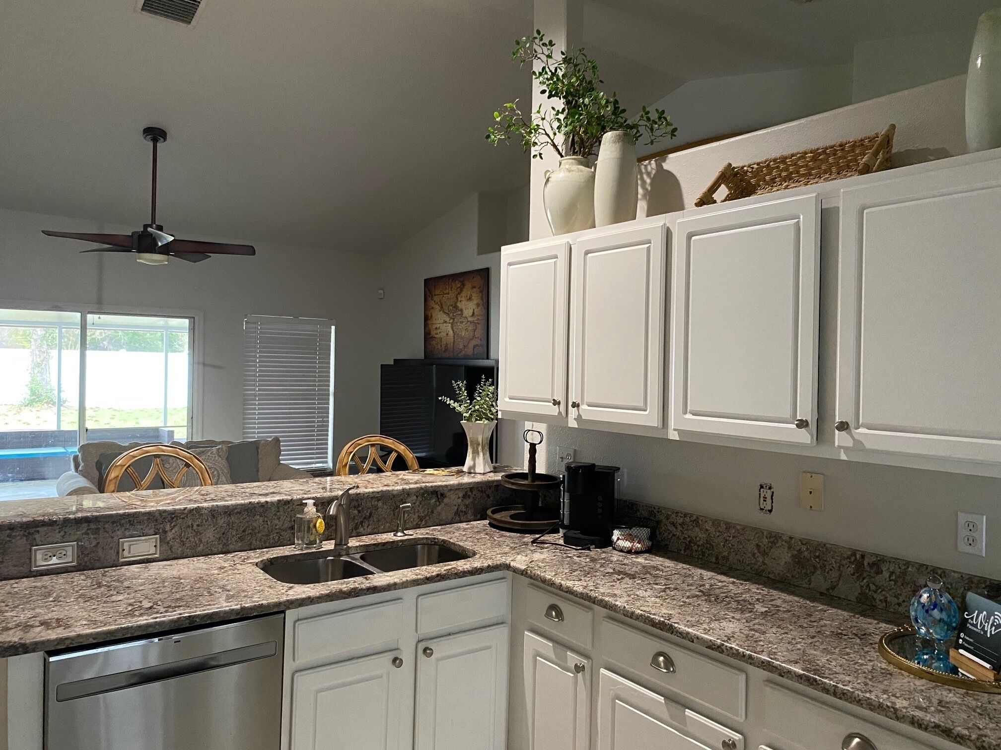 Oven, stovetop, dishwasher