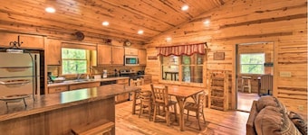 Hillside Cabin! Escape to the Mtns near Helen!