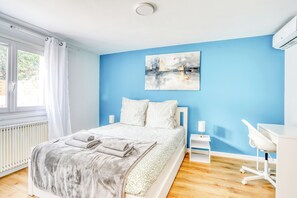 Room - Cozy ground-floor villa flat* Paris, ExpoPark, CDG (Aulnay-sous-Bois)