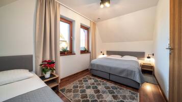 Chalet, 2 Bedrooms, Garden View | Free WiFi