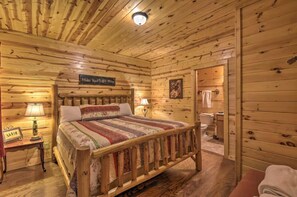 Room - 6/4 Wishing Well! Pool Table! No Service Fee! (Clarkesville)