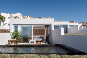 Terrace/patio - Veloria Suite, Divine Sea Views, Infinity Pool, Oia (Santorini)