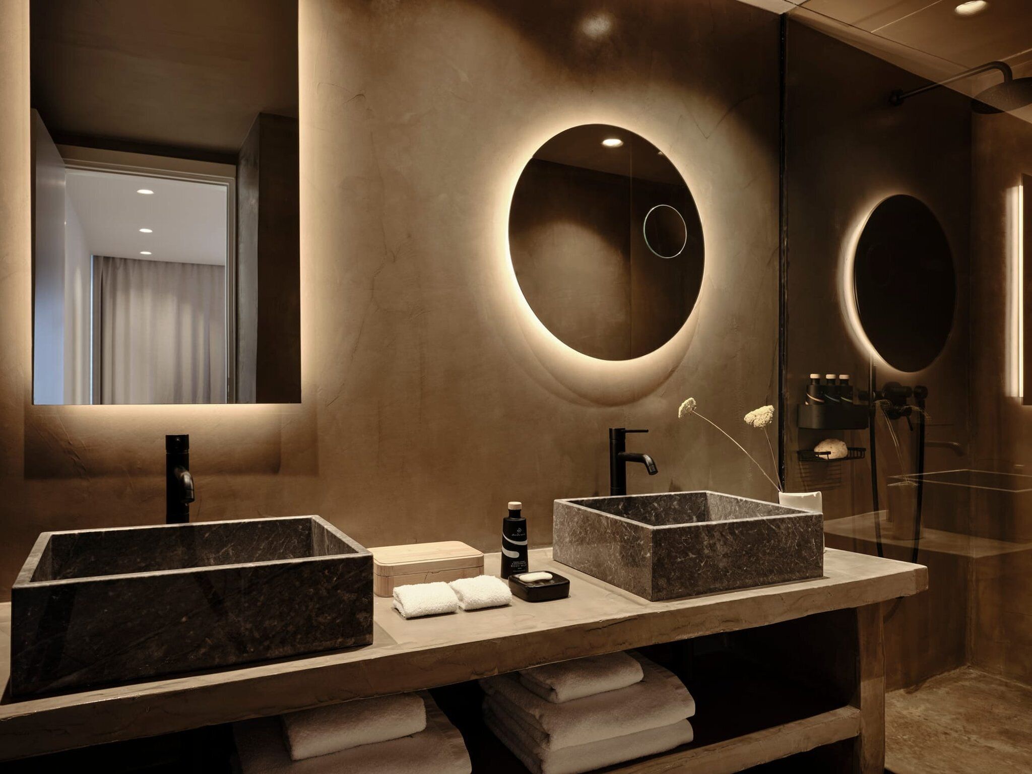 Shower, towels, soap, shampoo