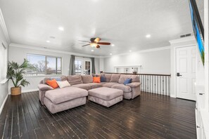 TV - Private Indoor Pool/HT | Sleeps 16 | Game Room (Orem)