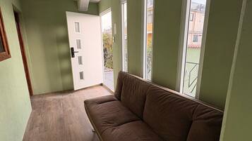 Family Apartment, Balcony, Bay View | Living area