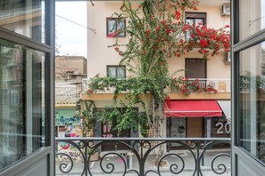 Property grounds - Apartment Seralya, Spacious Two Bedroom Apartment, Athens (Athens)