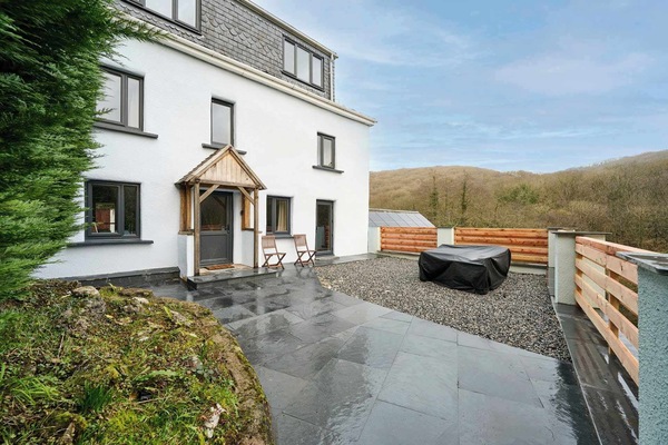 Morley House, Milltown - Host & Stay