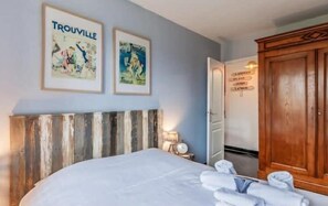 1 habitación, tabla de planchar con plancha, wifi y ropa de cama 