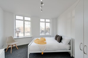 Room - Modern 2-Bed Flat Near Warren Street (Greater London)