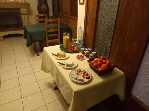 Gästezimmer „Ferme Des 4 Vents – Zimmer Alizé“ mit Meerblick und WLAN