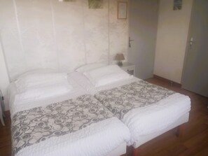 1 chambre, Wi-Fi, draps fournis