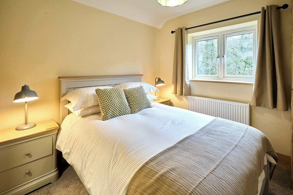 Morley Cottage, Milltown - Host & Stay