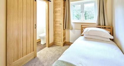 Host & Stay | Morley Cottage