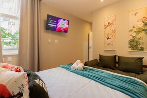 Room - Apartment with Air Next to the Beach and Subway (Rio de Janeiro)