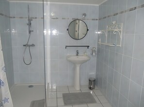 Een douche, een haardroger