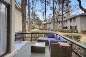 Terrace/patio - 1003 Harbour Master Villas (Hilton Head Island)