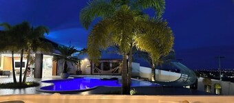 The perfect universe | Sonia Mendes House