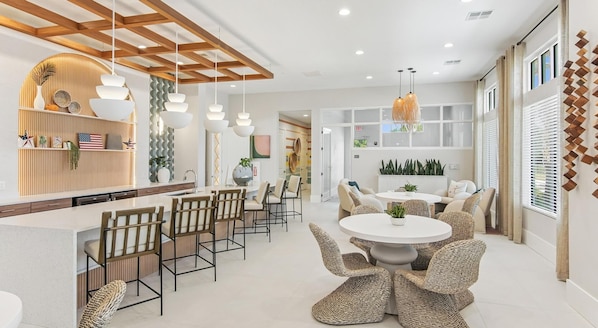 Dining - Landing | Stylish 2BD, Gym, Pool (Palm Bay)