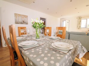 Dining - Bluebell Cottage (Maidstone)