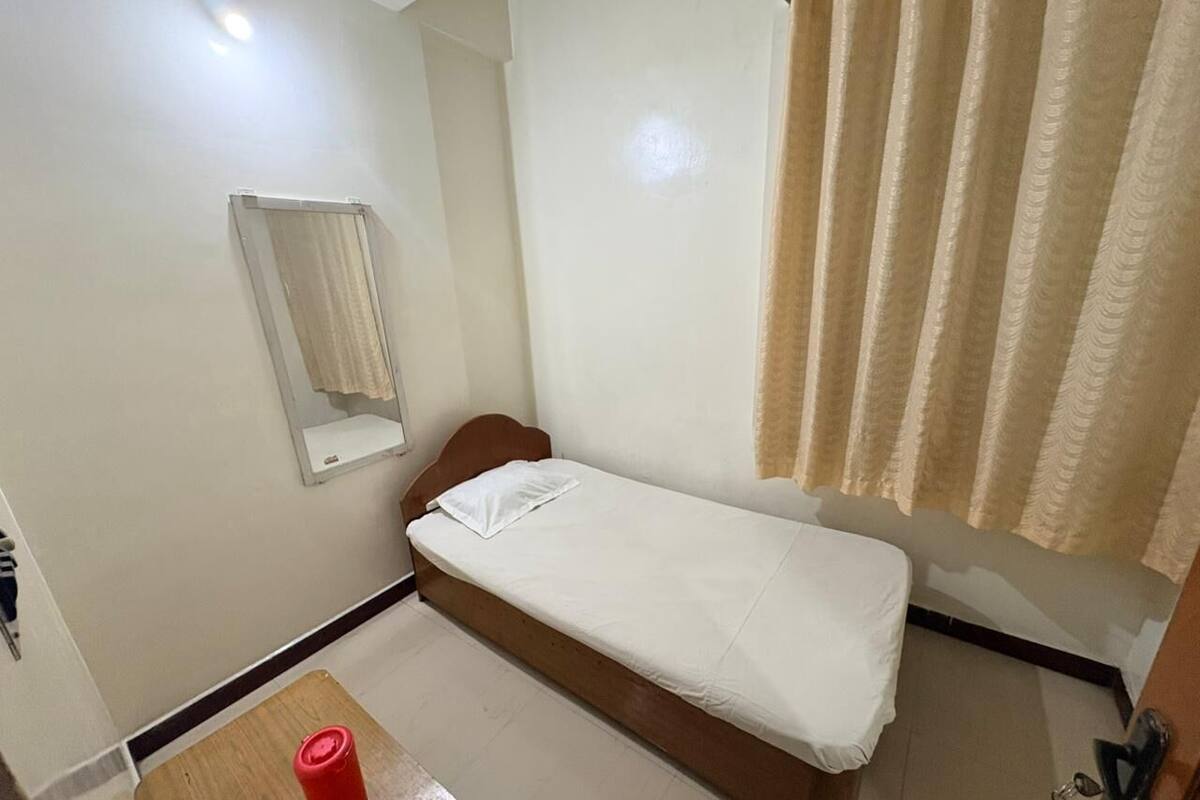 Basic Single Room