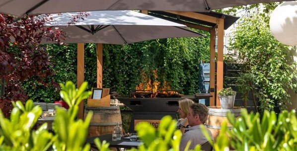 Khu ẩm thực ngoài trời