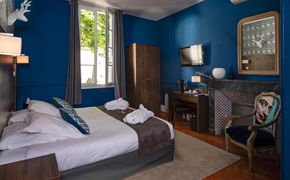 Classic Double Room, City View