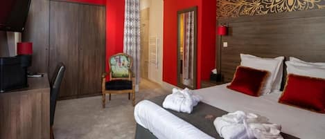 Classic Double Room, City View | In-room safe, soundproofing, iron/ironing board, free WiFi