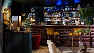 Bar (en la propiedad)