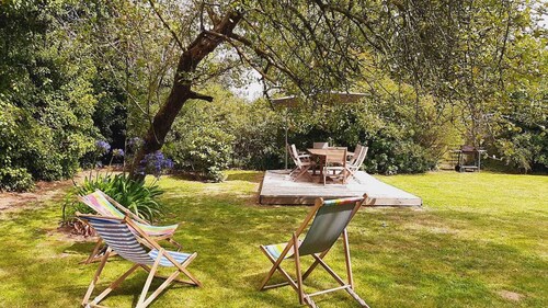 COTTAGE CLOSE TO THE SEA. Pets allowed, ideal for families