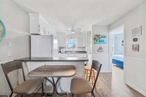 Dining - š Beachfront Complex | Community Pool + Covered Parking | Sunrise Village 105 (Gulf Shores)