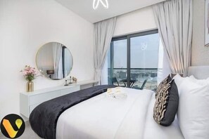 Room - Vogue | Sobha Hartland close to Downtown Dubai Mall | Burj Khalifa (Dubai)