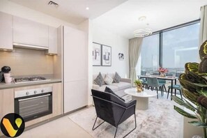 Living area - Vogue | Sobha Hartland close to Downtown Dubai Mall | Burj Khalifa (Dubai)