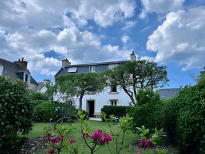 Exterior - Treboul – Family Home Close to Beaches and Shops (Douarnenez)