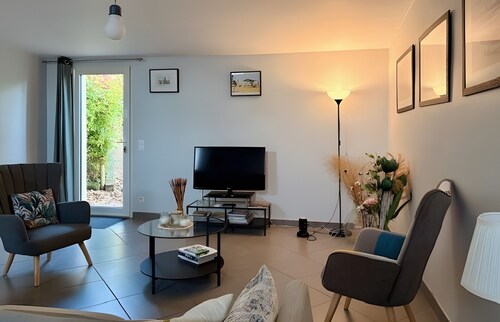 Stay in the Countryside Between Versailles and Giverny