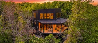 The Outlook Treehouse & Lavender Farm