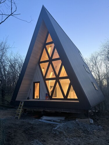 Summit Treehouse & Lavender Farm