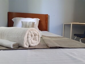 Deluxe Double Room | Free WiFi, bed sheets - Inkaba Resort Kilifi (Kilifi)
