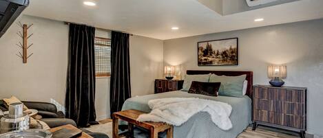 2 bedrooms, WiFi, bed sheets