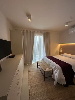 1 bedroom, iron/ironing board, Internet, bed sheets - Brooklyn • Emma's bed • 7 min subway • Berrini (São Paulo)