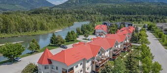 Hotel-Style Room by the River in Fernie