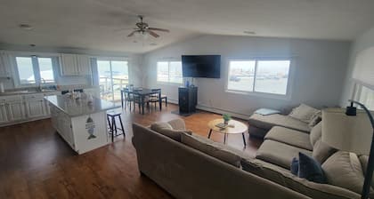 3-bedroom house in seaside town of Mattapoisett. Great water views!